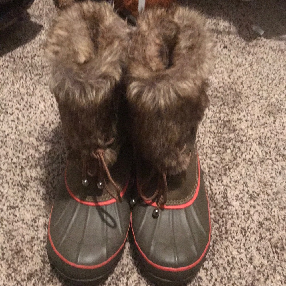Eskimo boots!!!!